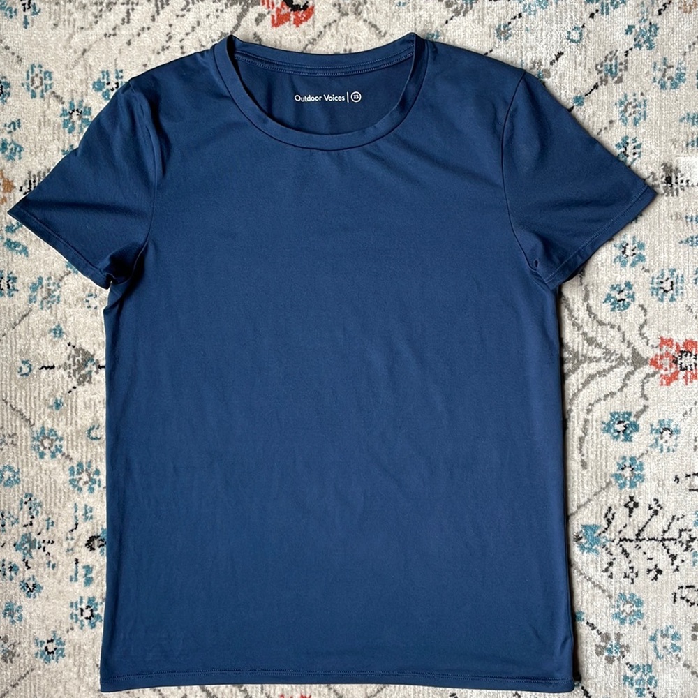 OUTDOOR VOICES Navy Tee